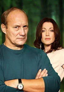 Постер к сериалу  Роковое наследство  1-2 сезон